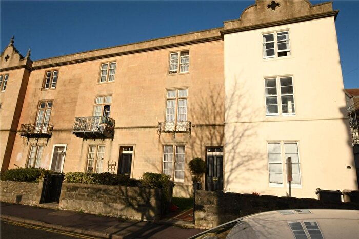 1 Bedroom Flat To Rent In South Terrace, Weston-Super-Mare, North Somerset, BS23