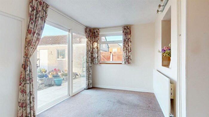 3 Bedroom Semi-Detached House For Sale In Walsh Avenue, Bristol, BS14