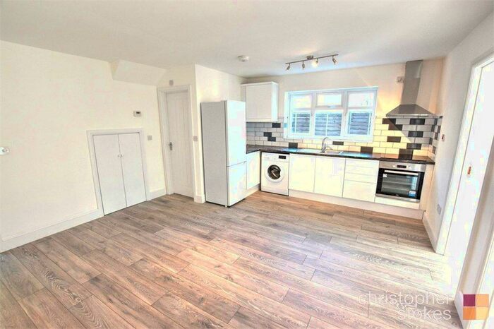2 Bedroom Flat To Rent In Appleby Street, Cheshunt, Waltham Cross, EN7
