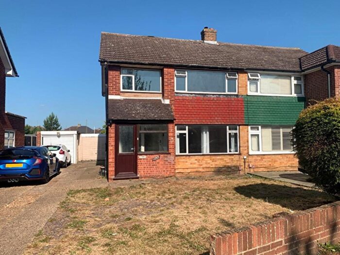 3 Bedroom Semi-Detached House To Rent In Vigilant Way, Gravesend, DA12