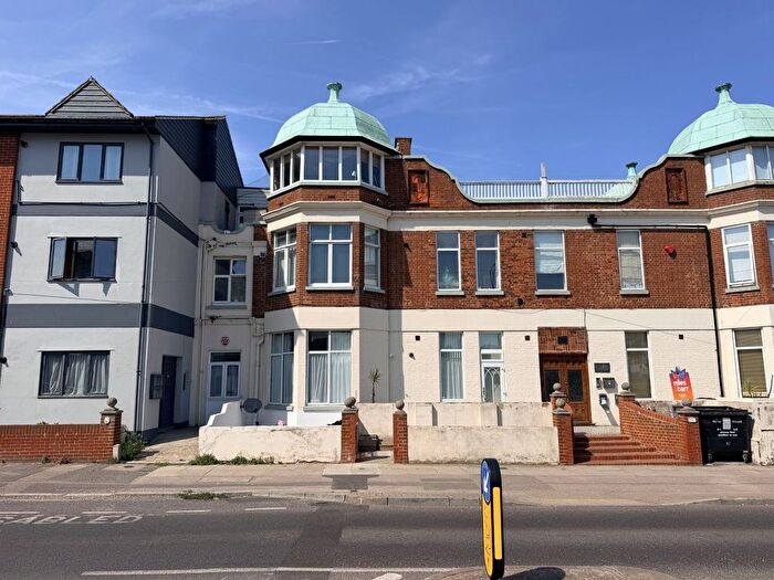 2 Bedroom Flat For Sale In Eastern Esplanade, Cliftonville, CT9