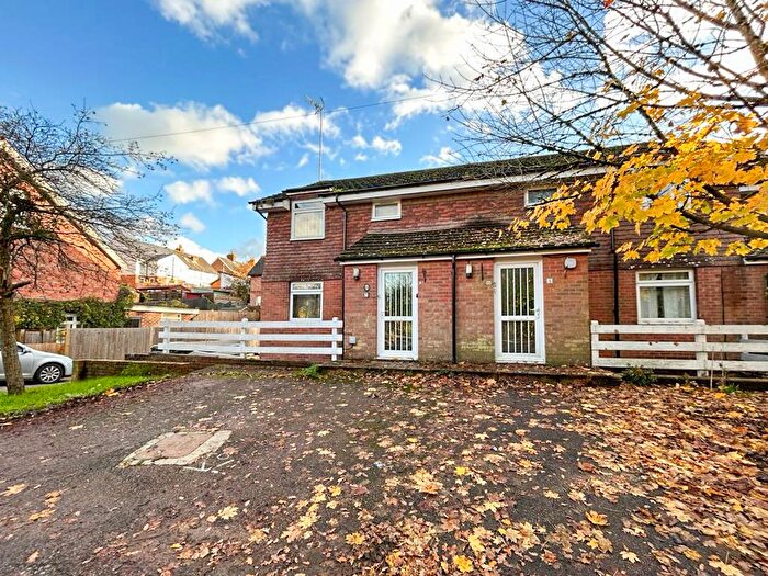 1 Bedroom Flat To Rent In Quiet Residential Road, Hawkhurst, TN18