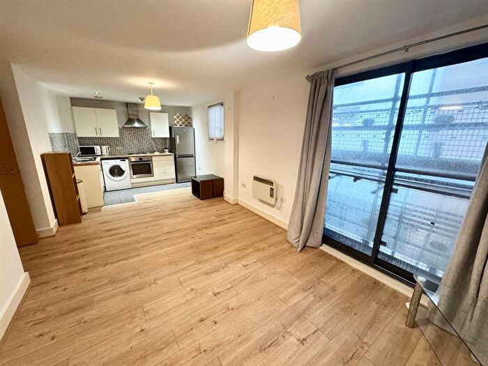 2 Bedroom Flat To Rent In Duke Street, Liverpool, L1