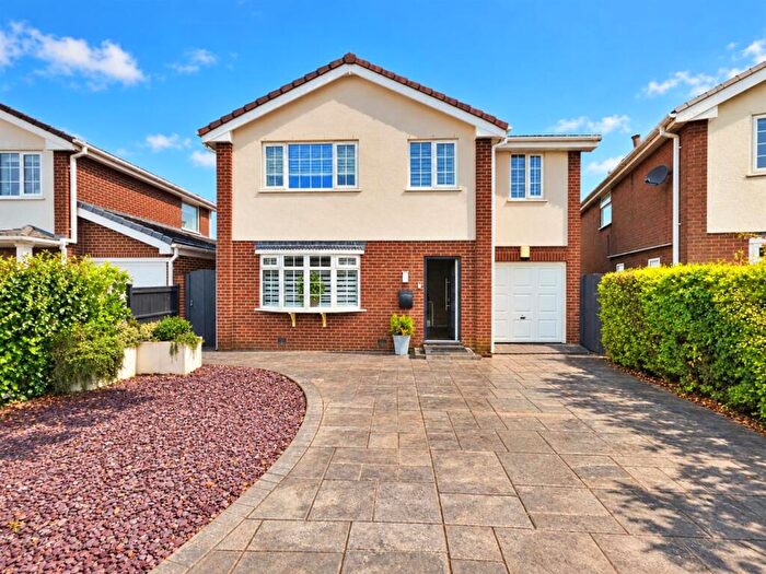 5 Bedroom Detached House For Sale In Tudor Close, FY6