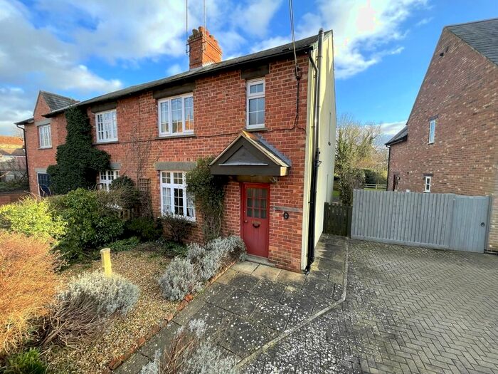 3 Bedroom Semi-Detached House For Sale In Bell Lane, Byfield, Daventry, Northamptonshire, NN11