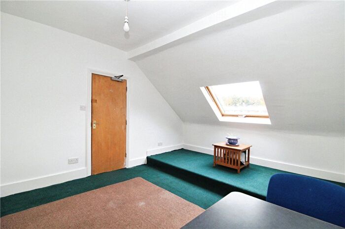 2 Bedroom Flat To Rent In Brighton Road, Purley, CR8