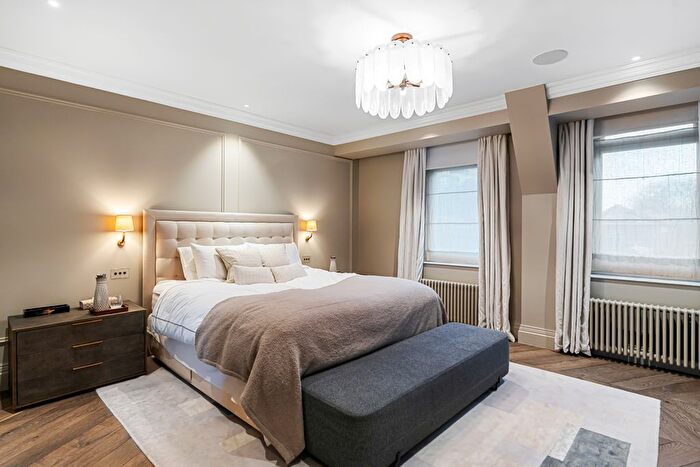 2 Bedroom Flat For Sale In Empire House, Thurloe Place, Kensington, London, United Kingdom, SW7