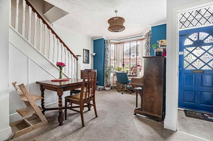 3 Bedroom Terraced House For Sale In Star Road, Caversham, Reading, Berkshire, RG4