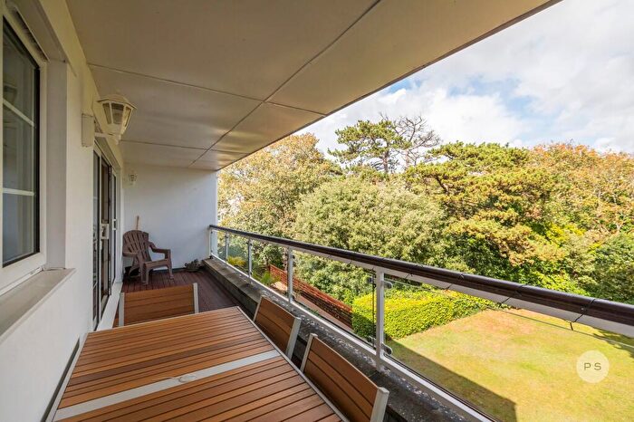 2 Bedroom Apartment To Rent In Flat Hays On The Chine, - Studland Road, Alum Chine, Westbourne, BH4