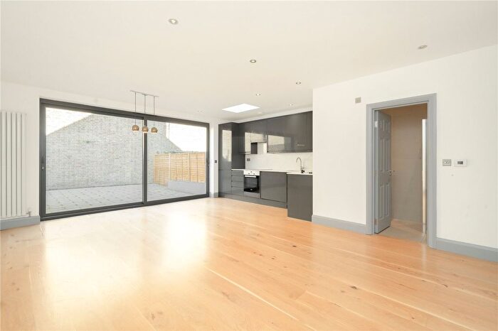 3 Bedroom Terraced House For Sale In Sulgrave Road, London, W6