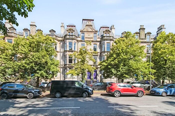 2 Bedroom Flat To Rent In Queens Drive, Flat /, Glasgow, Glasgow, G42