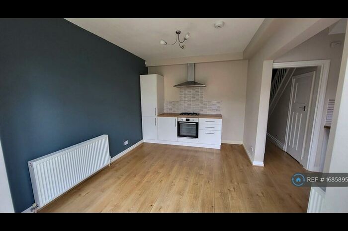 3 Bedroom Semi-Detached House To Rent In Ripley Avenue, Stockport, SK2