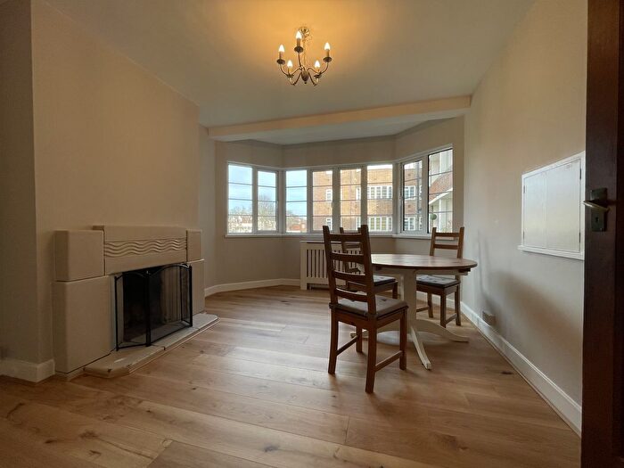 2 Bedroom Flat To Rent In Argyle Road, West Ealing, W13
