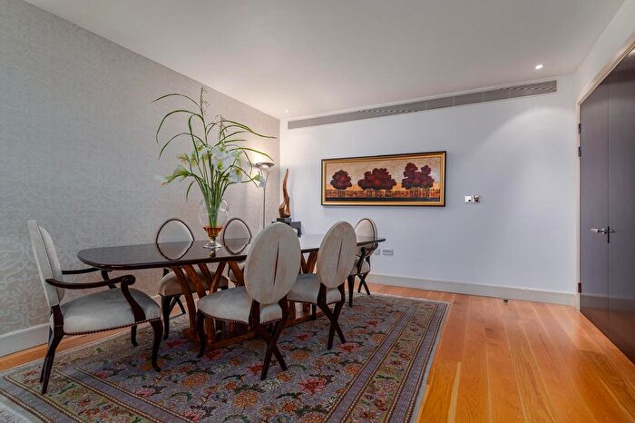 2 Bedroom Flat To Rent In Knightsbridge, London, SW7