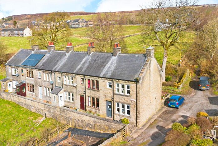 3 Bedroom End Of Terrace House For Sale In Footkiln, Hebden Bridge, HX7