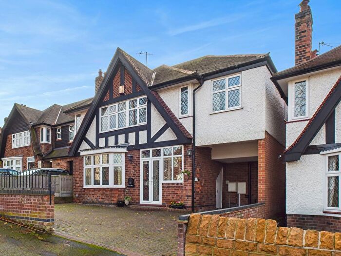 5 Bedroom Detached House For Sale In Whernside Road, Woodthorpe, Nottingham, NG5