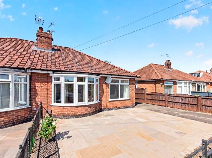2 Bedroom Semi-Detached Bungalow For Sale In Hazelwood Avenue, York, YO10
