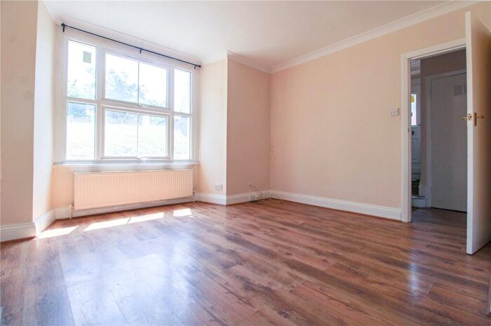 2 Bedroom Apartment To Rent In Addiscombe Road, Croydon, CR0