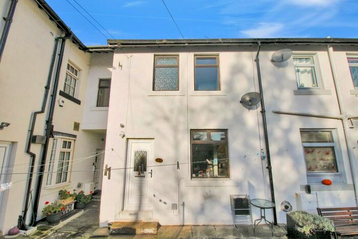 2 Bedroom Terraced House To Rent In Dinsdale Buildings, Yeadon, Leeds, LS19