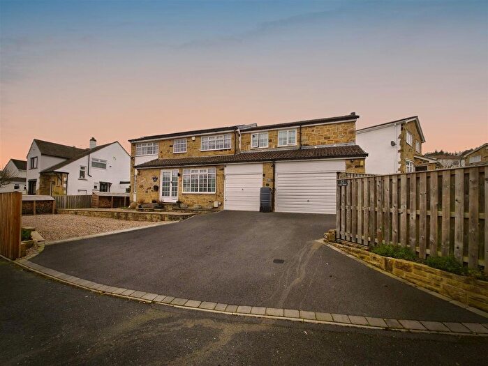 4 Bedroom Detached House For Sale In Walker Wood, Baildon, BD17