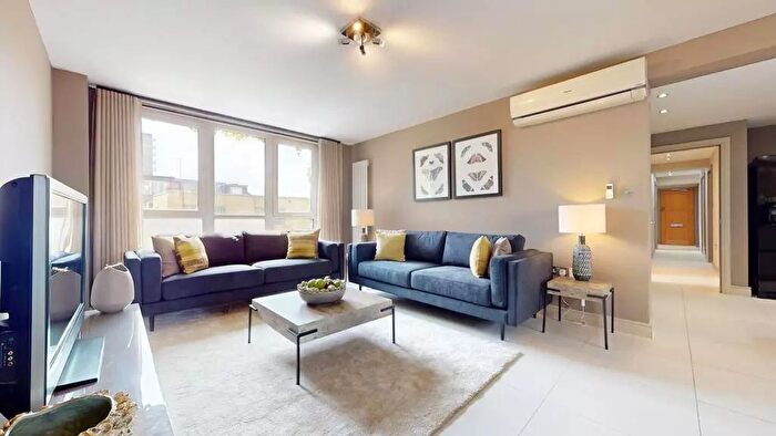 3 Bedroom Flat To Rent In St. Johns Wood Park, London, NW8
