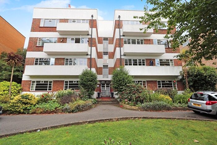 2 Bedroom Flat To Rent In Claremont Road, Surbiton, KT6