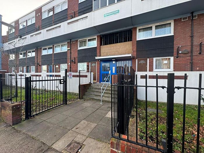 2 Bedroom Flat To Rent In Benthal Road, London, N16