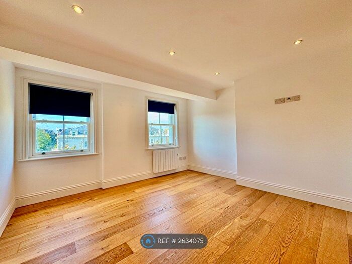 3 Bedroom Flat To Rent In Castle Hill Avenue, Folkestone, CT20
