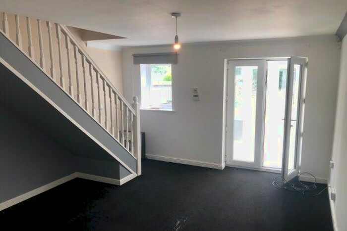 2 Bedroom Property To Rent In School Mews, Gloucester, GL4