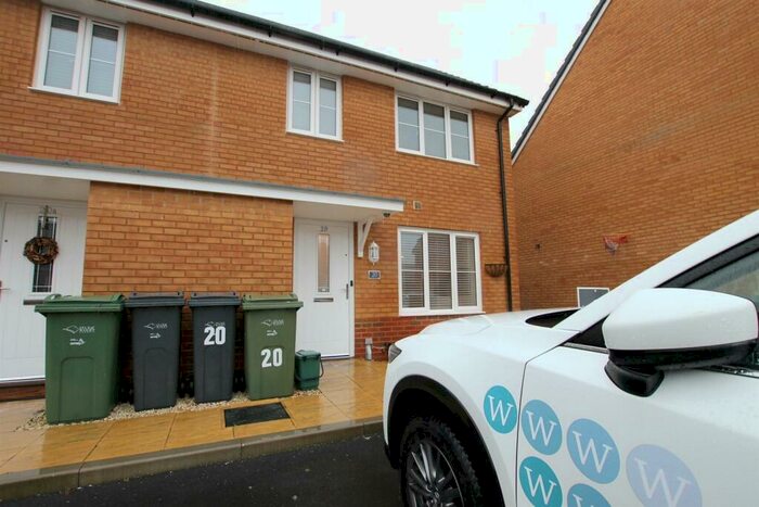 2 Bedroom End Of Terrace House To Rent In Cromwell Avenue, East Cowes, PO32
