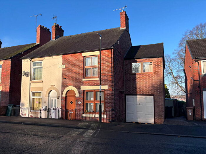 3 Bedroom Semi-Detached House For Sale In Glebe Street, Swadlincote, Derbyshire, DE11
