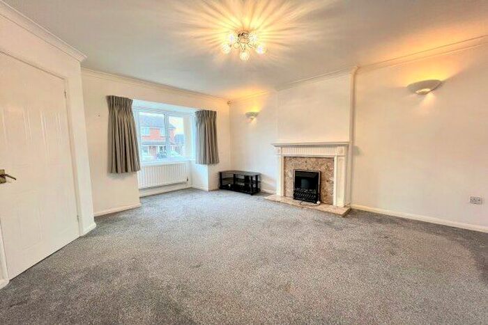 3 Bedroom Detached House To Rent In Aldridge Close, Nottingham, NG9