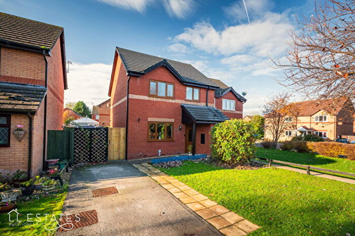 3 Bedroom Semi Detached House For Sale In Ffordd Parc Bodnant, Prestatyn, LL19