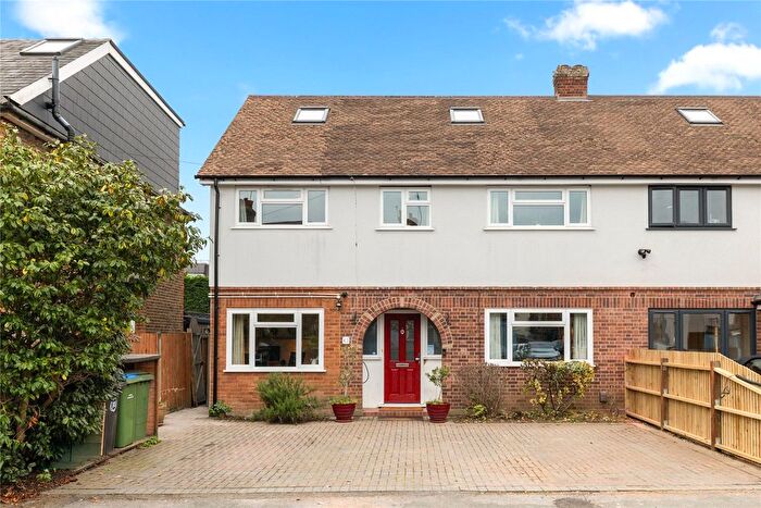 4 Bedroom Semi Detached House For Sale In Spencer Road, Cobham, Surrey, KT11
