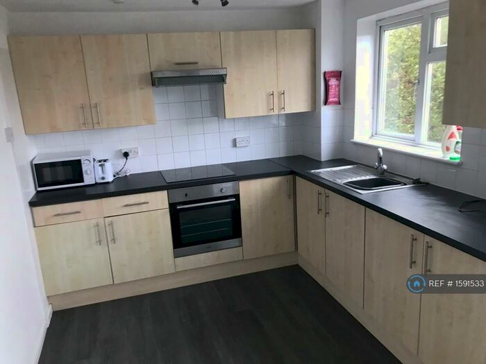 5 Bedroom Terraced House To Rent In Sullivan Close, Colchester, CO4