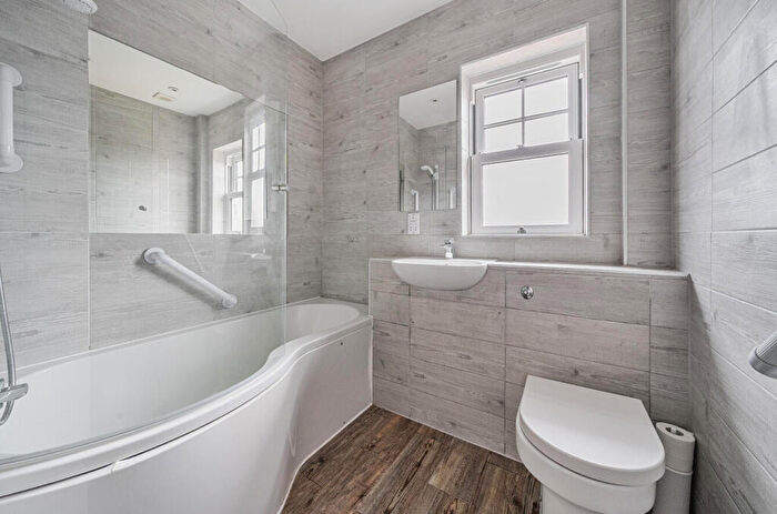 2 Bedroom End Of Terrace House For Sale In Viscount Mews, Chislehurst, Kent, BR7
