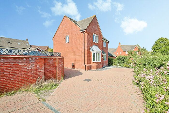 4 Bedroom Detached House For Sale In Blackbird Drive, Bury St. Edmunds, IP32