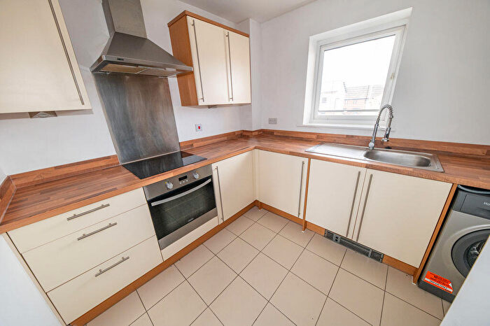 1 Bedroom Flat To Rent In Foxtail Road, Waterlooville, PO7