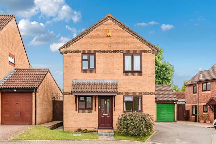 3 Bedroom Detached House For Sale In Howes Close, Barrs Court, Bristol, BS30