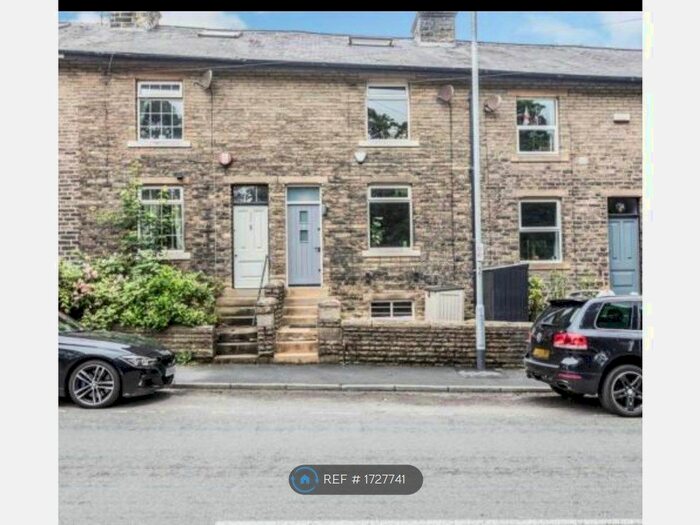 3 Bedroom Terraced House To Rent In Oldham Road, Sowerby Bridge, HX6