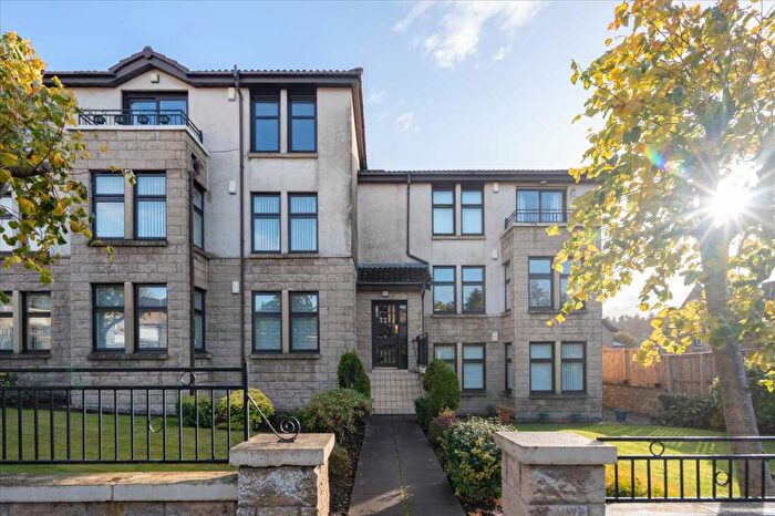 2 Bedroom Apartment For Sale In Pleasance Court, FK1