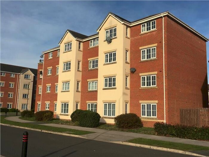 2 Bedroom Flat To Rent In Reeves Way, Doncaster, South Yorkshire, DN3