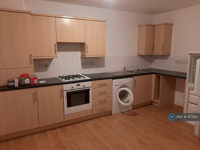 2 Bedroom Flat To Rent In Calverly Court, Coventry, CV3