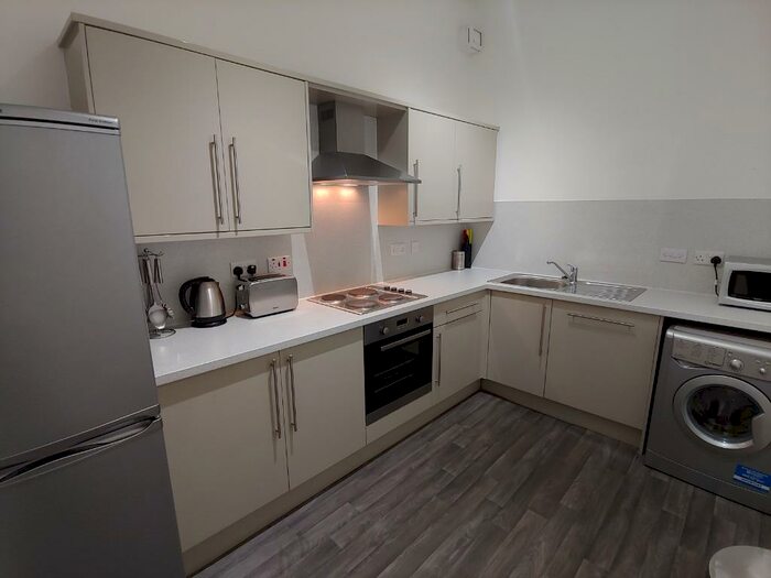 4 Bedroom Flat To Rent In Morrison Street, West End, Edinburgh, EH3