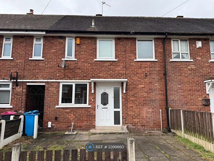2 Bedroom Terraced House To Rent In Burdale Drive, Salford, M6