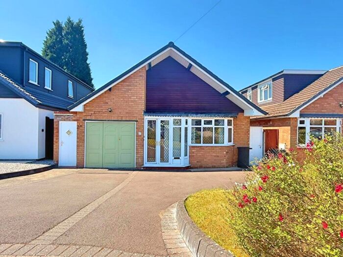 2 Bedroom Detached Bungalow For Sale In Hillside Road, Four Oaks, Sutton Coldfield, B74