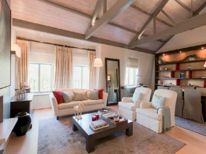 2 Bedroom Flat To Rent In Cadogan Square, London, SW1X