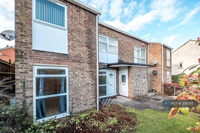 1 Bedroom Flat To Rent In Farley Hill, Luton, LU1