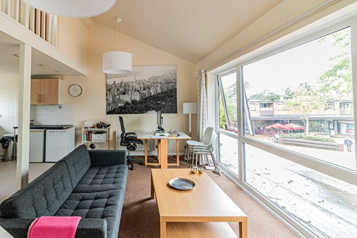 1 Bedroom Flat To Rent In The Paddock, Handforth, SK9