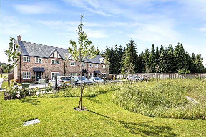 3 Bedroom Semi-Detached House For Sale In Manor Gardens, Shiplake, Henley On Thames, RG9